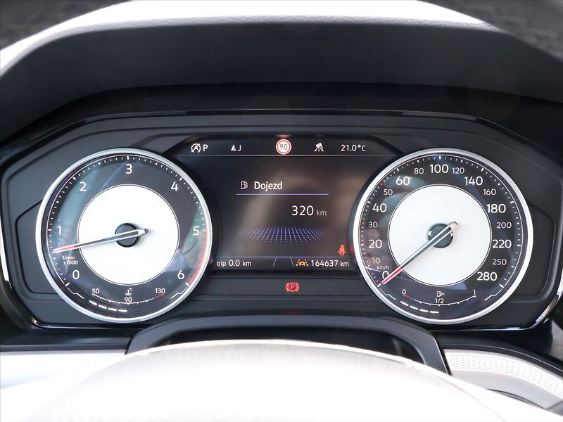 Volkswagen Touareg 3,0 TDI 170kW DSG 4M LED CZ - fotka 17 z 32