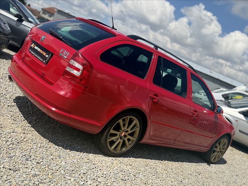 Škoda Octavia 2,0 TDI RS 125kW - fotka 5 z 23
