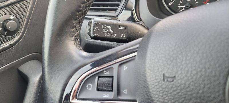 Škoda Rapid (2014) 1,2TSi 77kW Xenony StylePlus - fotka 23 z 37