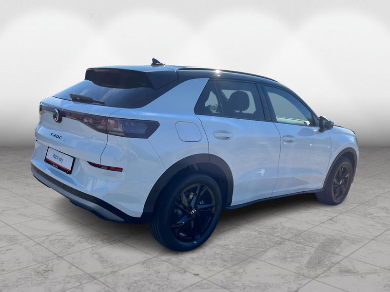 Volkswagen T-Roc Style 1,5 eTSI 110 kW 7DSG - fotka 2 z 26