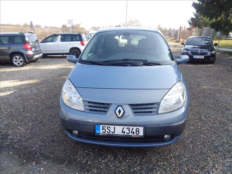 Renault Scénic 1,6 - fotka 2 z 17