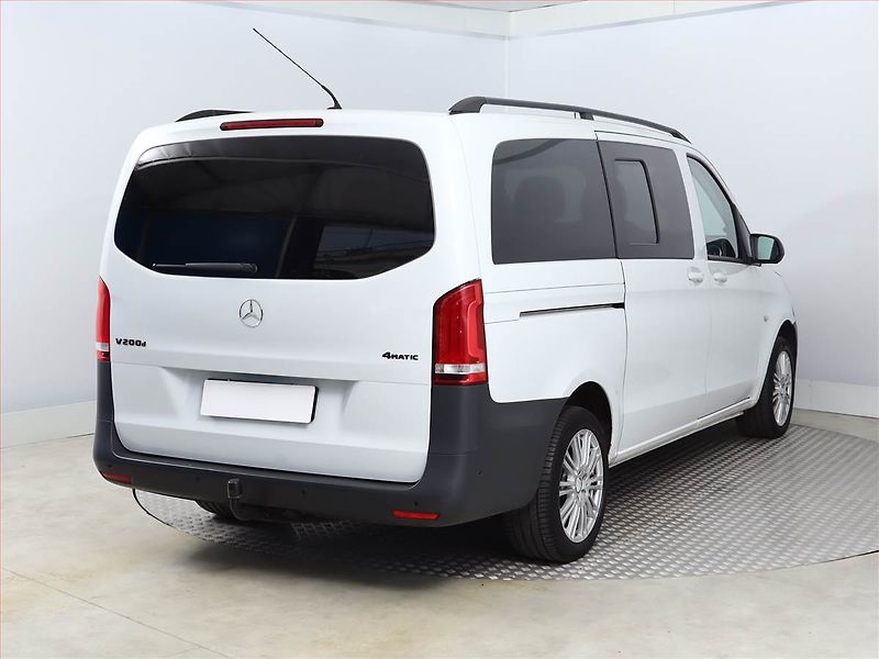 Mercedes-Benz Vito (2017) 114 CDI, Bus, 5Míst - fotka 5 z 13