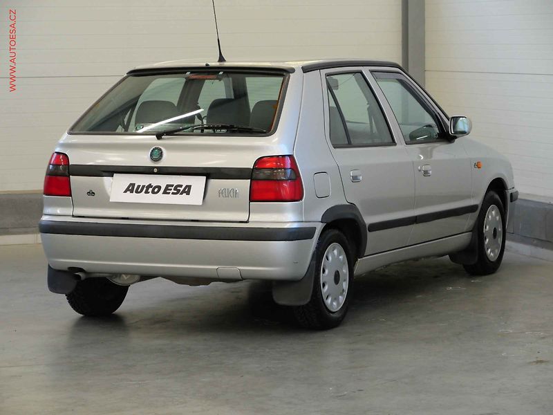 Škoda Felicia (2000) 1.3 i, 1.maj,ČR, servis.kniha - fotka 4 z 17