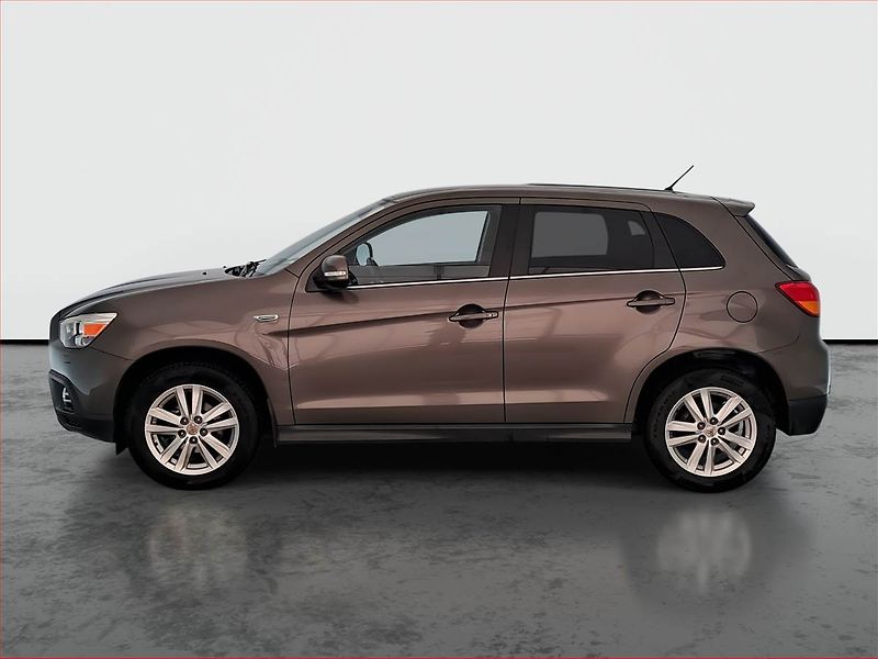 Mitsubishi ASX (2011) 1.8 DI-D MIVEC, 4X4, ČR,1.maj - fotka 3 z 16
