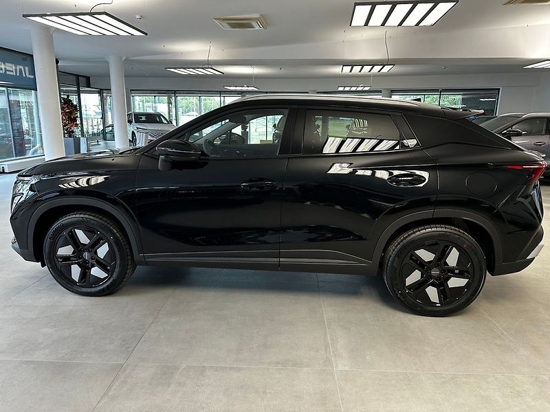Omoda 5 1,6 TGDI DCT PREMIUM - fotka 8 z 28