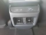 Subaru Uncharted (2026) Executive 77 kWh AWD 252 kW - náhled 32