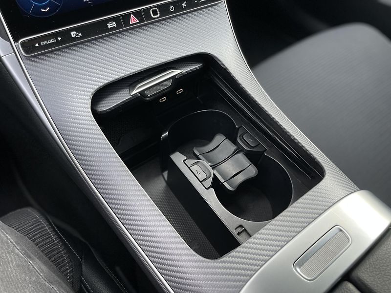 Mercedes-Benz Třídy C 220d 4Matic - fotka 34 z 35