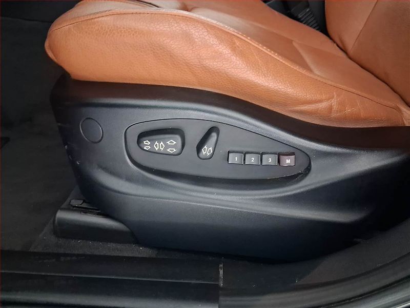 BMW X3 (2006) Individual 3.0d, 4X4, Automat - fotka 19 z 19