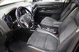 Mitsubishi Outlander 2,0 i Plus 4x4 PHEV Hybrid - náhled 11