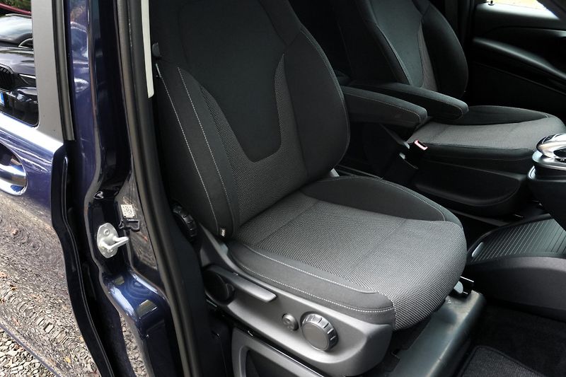 Mercedes-Benz Třídy V V250d 4Matic, 7míst, Webasto - fotka 33 z 33