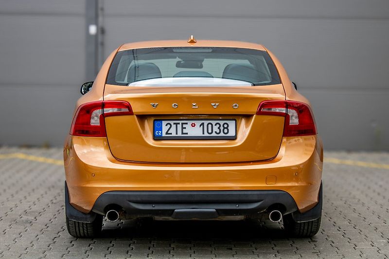 Volvo S60 (2011) 2011 149kW FWD - fotka 5 z 28