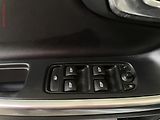Volvo V60 (2016) 2.0D, ČR, AC, tempo, park - náhled 11