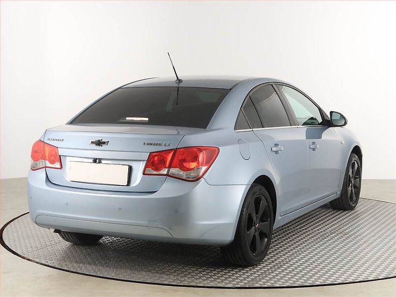 Chevrolet Cruze (2009) 1.8 i 16V, po STK - fotka 5 z 17