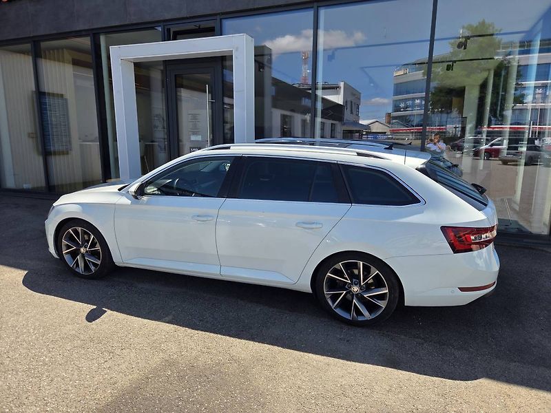 Škoda Superb (2015) 1.4 TSI Style Plus - fotka 2 z 53