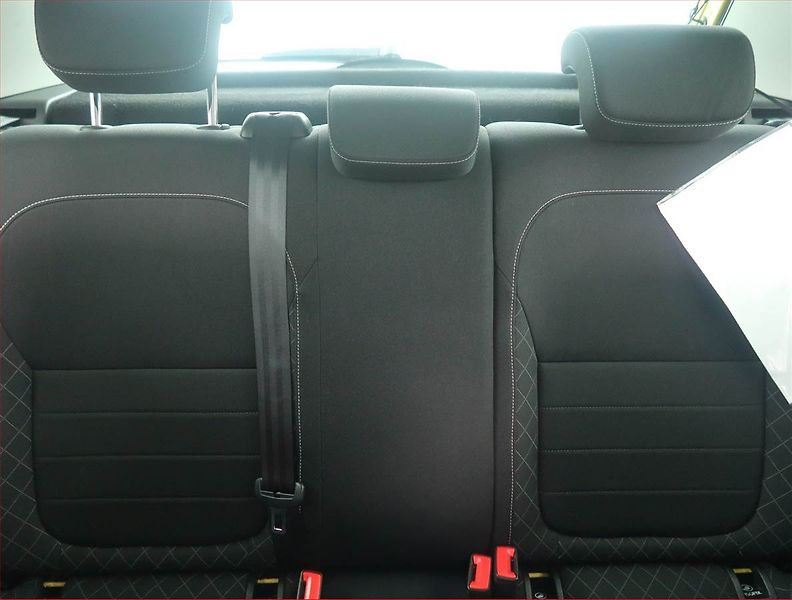 Škoda Fabia (2015) 1.2 TSI, Serv.kniha, Tempomat - fotka 10 z 14