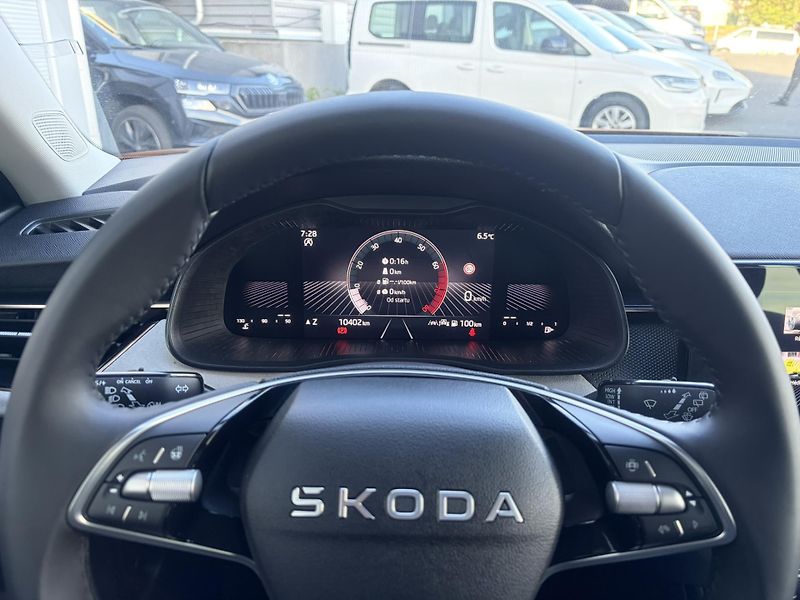 Škoda Scala 1.0TSi Top Selrction 85kW - fotka 19 z 23