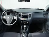 Kia Rio (2005) 1.3i - náhled 8