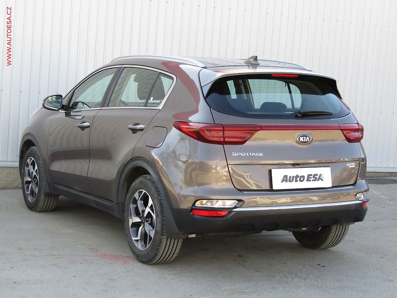 Kia Sportage (2019) 1.6 CRDi, ČR, Exclusive - fotka 6 z 17