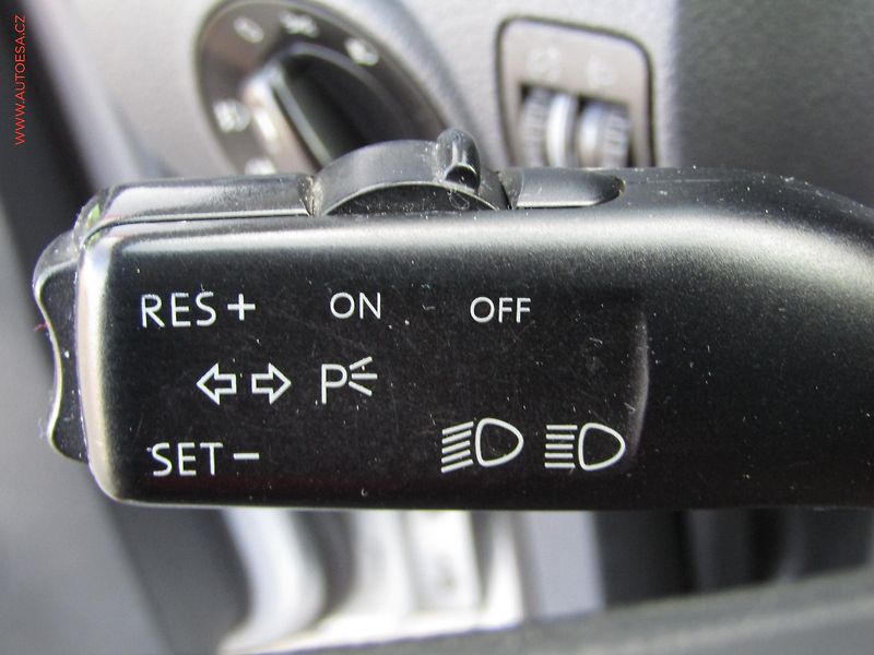 Volkswagen Golf Plus (2005) 1.9 TDi, AC, temp - fotka 12 z 15