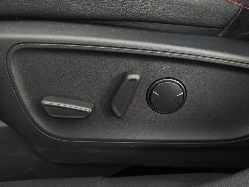 Ford Kuga (2021) ST-Lne X 1.5 110kW, ČR, 1. Maj - fotka 25 z 29