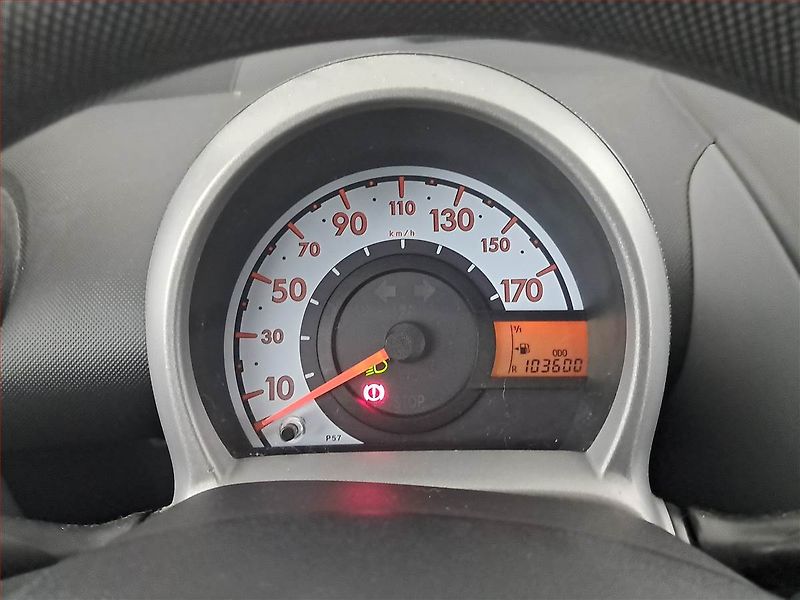 Toyota Aygo (2007) 1.0 VVT-i, po STK, CZ doklady - fotka 11 z 17
