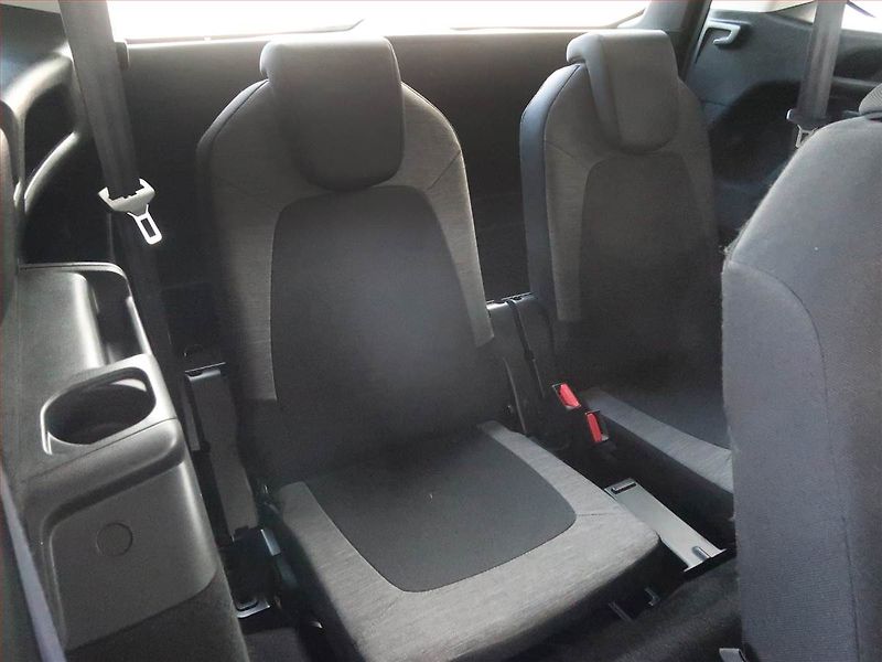 Citroën C4 SpaceTourer (2020) 1.5 BlueHDi, Automat, 7 míst - fotka 16 z 19