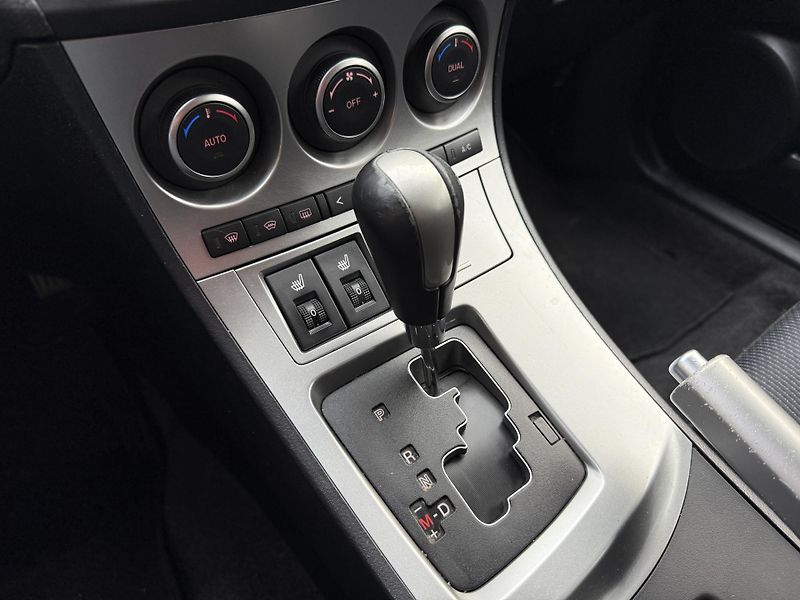 Mazda 3 2.0 Exclusive-Line AUTOMAT - fotka 32 z 33