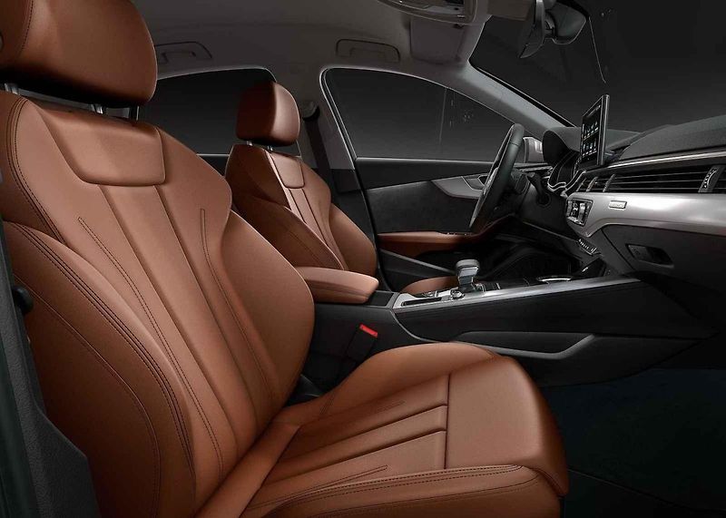 Audi ukázalo i novou verzi S4 Avant s naftovým motorem TDI