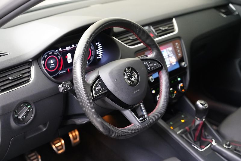 Škoda Octavia - fotka 14 z 25