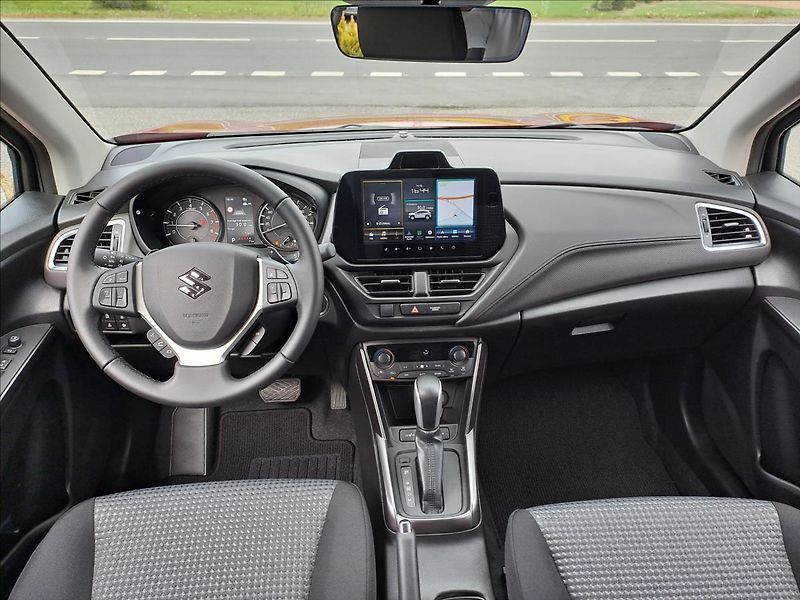 Suzuki S-Cross (2026) 1,4 BoosterJet Premium AT - fotka 14 z 19