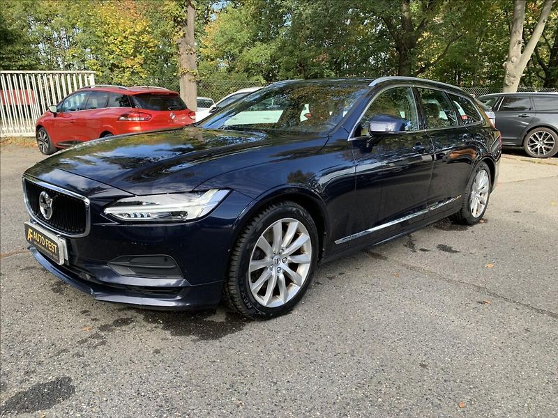 Volvo V90 2,0 D5 AWD MOMENTUM ČR,1.MAJ. - fotka 1 z 23