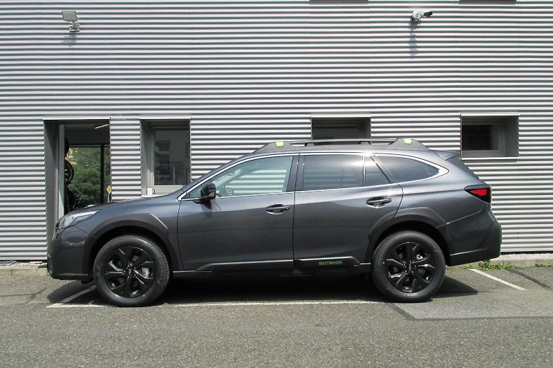 Subaru Outback (2025) 2,5i FIELD  MY25.5 - fotka 3 z 34