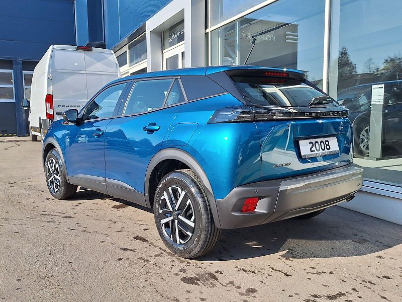 Peugeot 2008 (2026) STYLE 1.2 TURBO 100k MAN6 - fotka 4 z 21