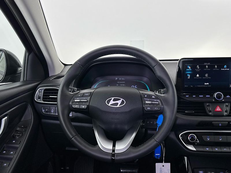 Hyundai i30 Smart DCT - fotka 18 z 26
