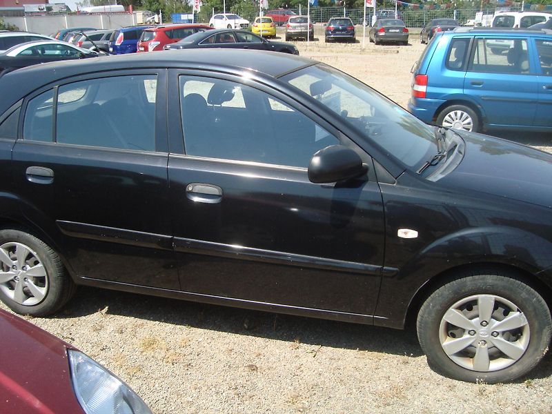Kia Rio (2011) 1,4CVVT - fotka 2 z 17