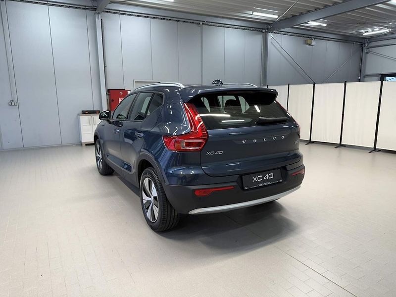 Volvo XC40 (2026) B3 2.0L 163 HP AT7 FWD CORE - fotka 3 z 23