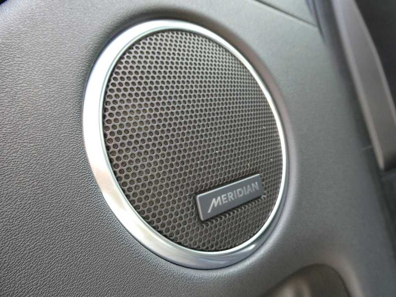 Land Rover Discovery Sport 1,5 Dynamic Se P270e - fotka 14 z 40