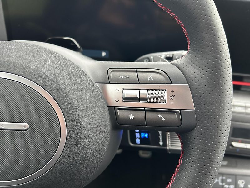 Hyundai Kona 26 1,6 T-GDI DCT HP N LINE - fotka 19 z 31