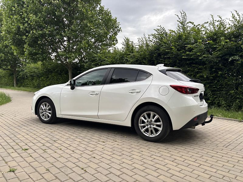 Mazda 3 2.0 Center-Line - fotka 5 z 28