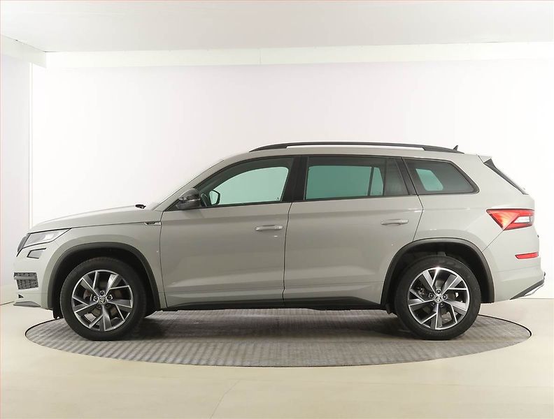 Škoda Kodiaq (2021) Sportline 2.0 TDI, digi klima - fotka 3 z 30