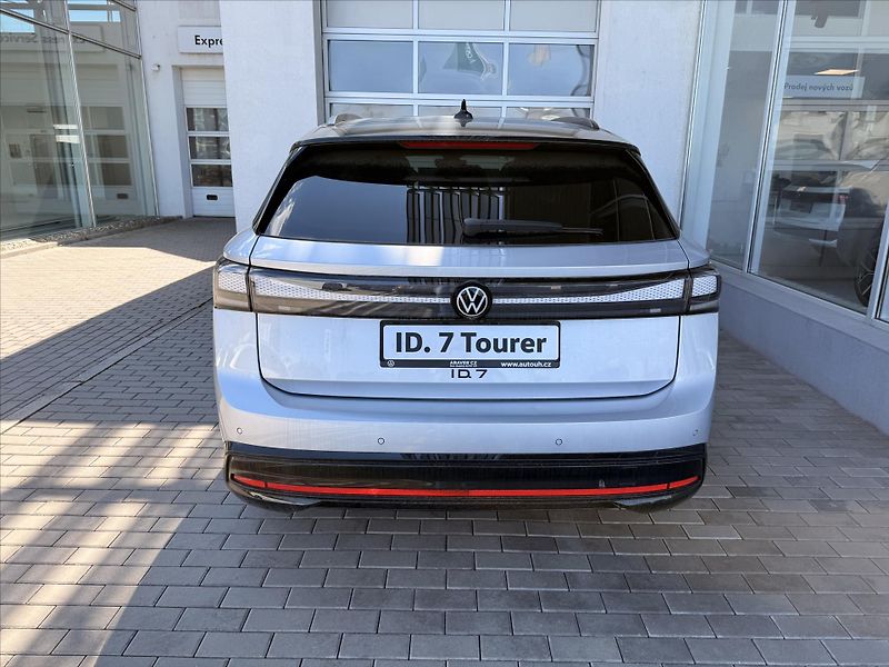 Volkswagen ID.7 Tourer (2025) 210 kW 77kWh  Pro People - fotka 7 z 23