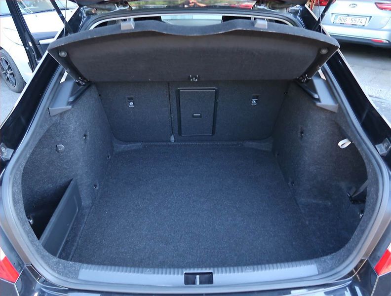 Škoda Octavia (2017) 1.6 TDI, Automat, Serv.kniha - fotka 14 z 18