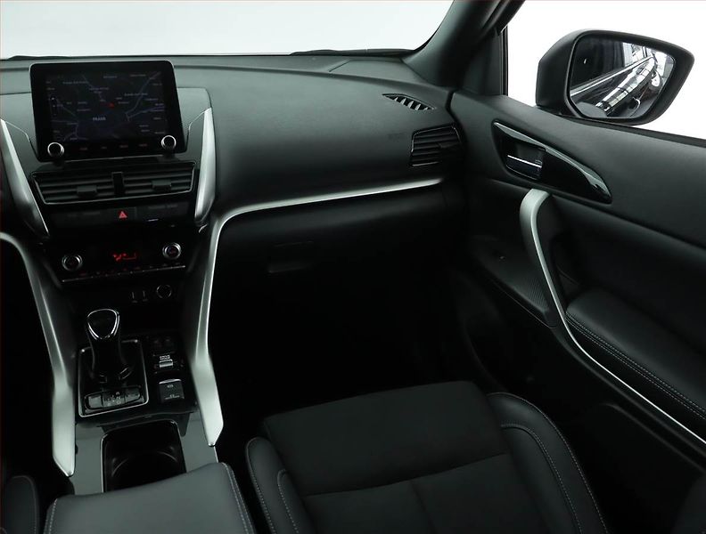 Mitsubishi Eclipse Cross (2021) Plug-in-Hybrid - fotka 8 z 20