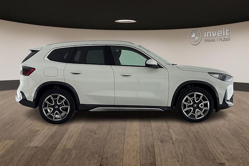BMW X1 xDrive20d - fotka 2 z 25