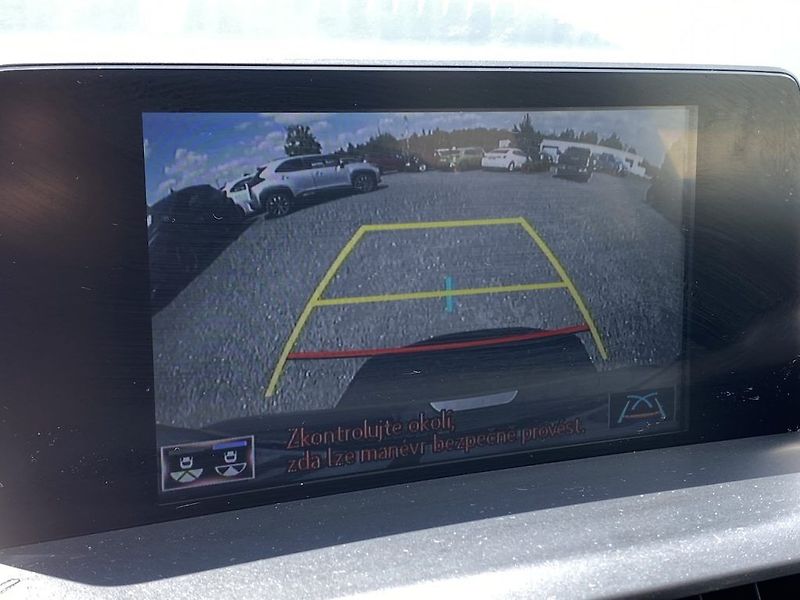 Lexus NX 300h 2.5HSD, ČR-2m, Limited, 4x4 - fotka 23 z 31