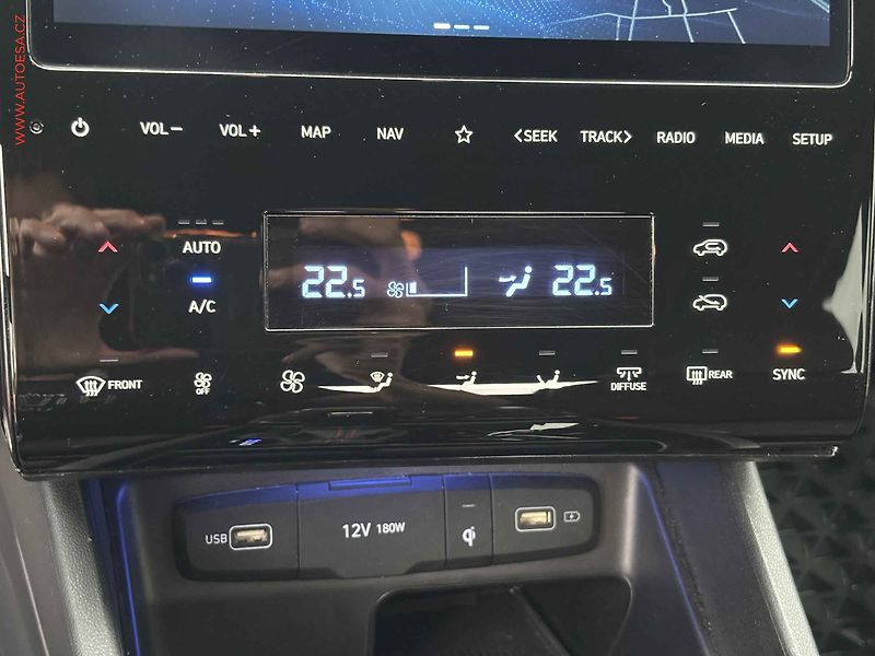 Hyundai Tucson (2022) 1.6T-GDi, ČR, AT, navi - fotka 16 z 20