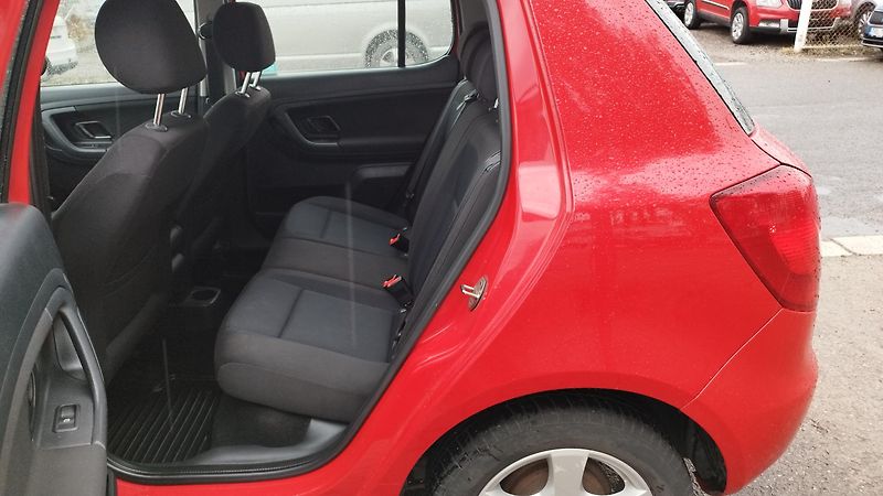 Škoda Fabia II,1.2TSi,volat- 608 081 843 - fotka 11 z 14