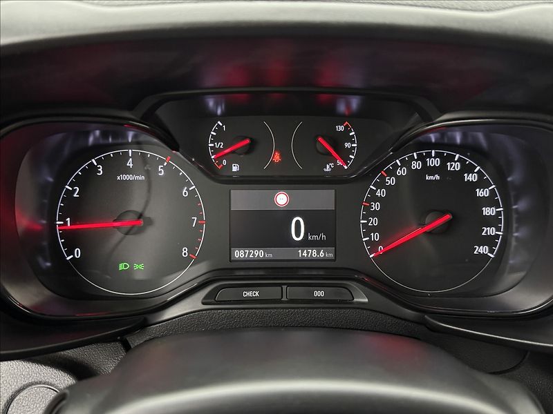 Opel Combo 1,2 81kW VÝHŘEV TAŽNÉ 1MAJ ČR - fotka 13 z 38