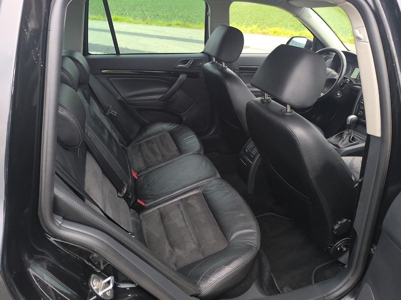 Škoda Octavia 1.9 TDi 4x4 SERVIS,DOL KM - fotka 13 z 38