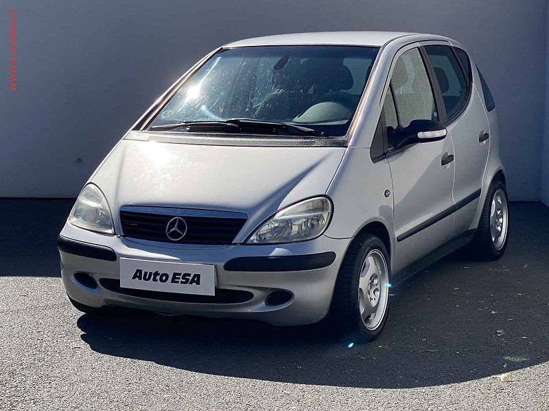 Mercedes-Benz Třídy A (2003) 1.4i 140, Classic, AC - fotka 3 z 15